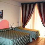 La Grotta *