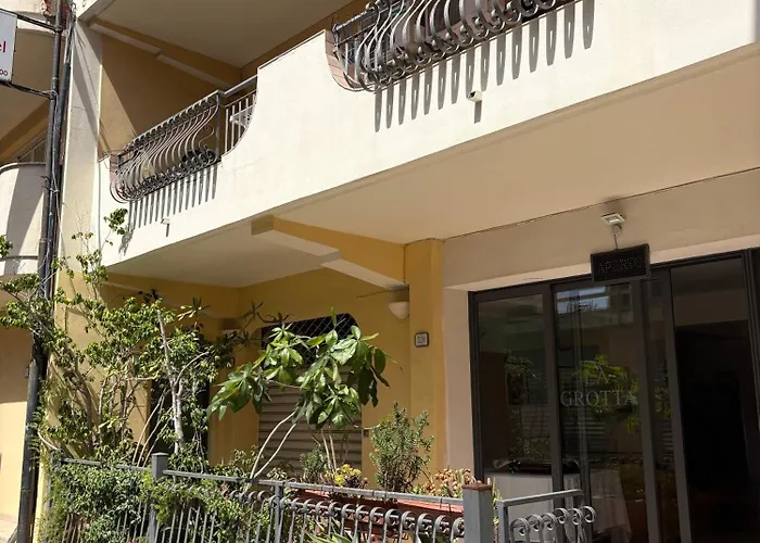 La Grotta Affittacamere *