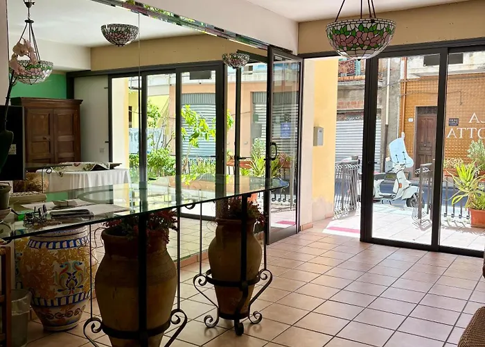 La Grotta *